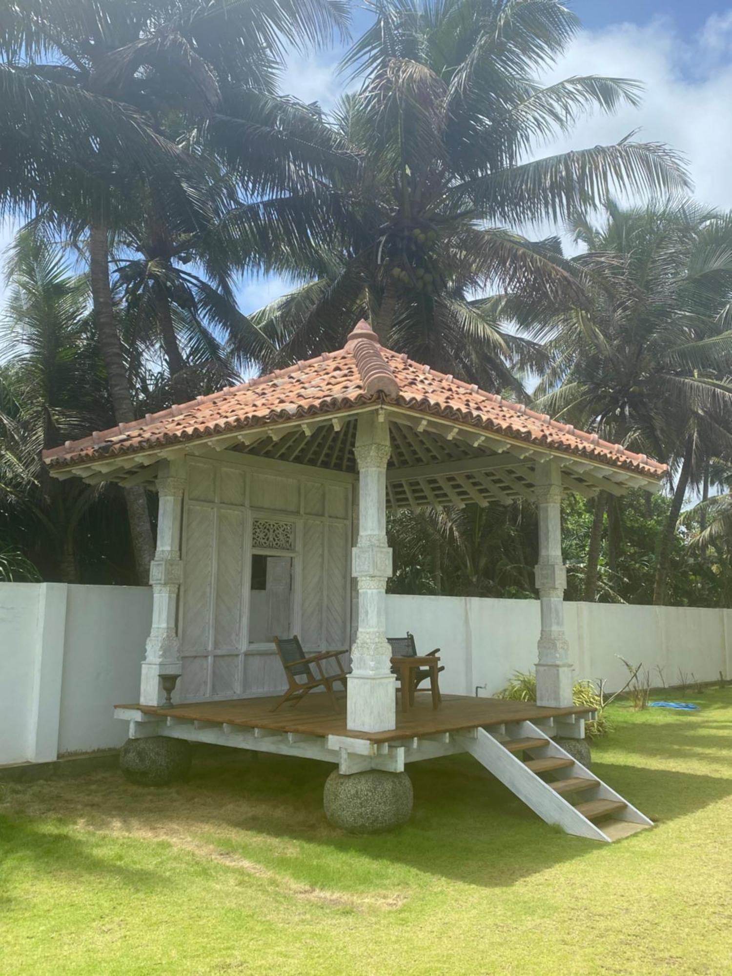 Sea Star Boutique Hotel Хиккадува Экстерьер фото