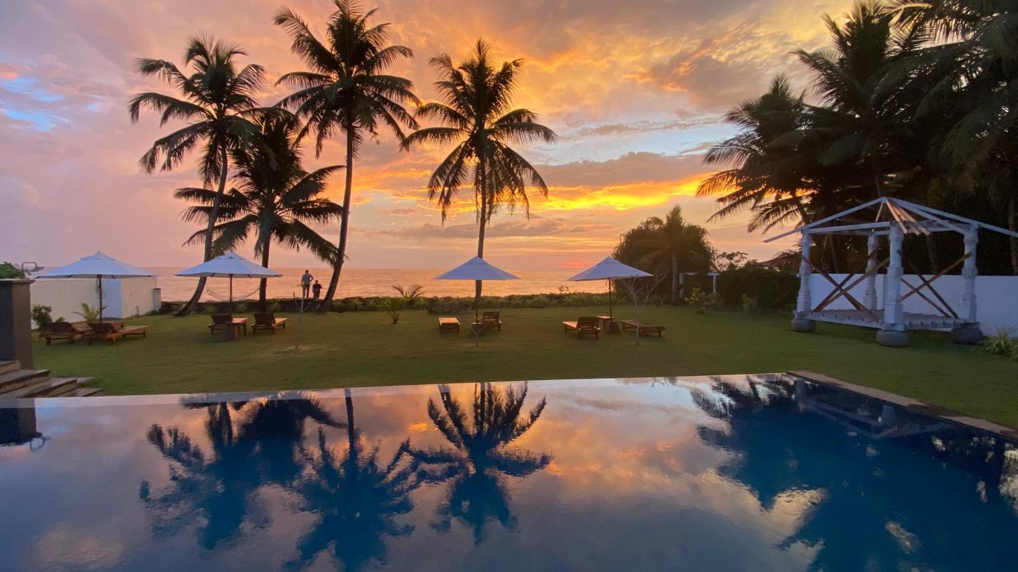 Sea Star Boutique Hotel Хиккадува Экстерьер фото