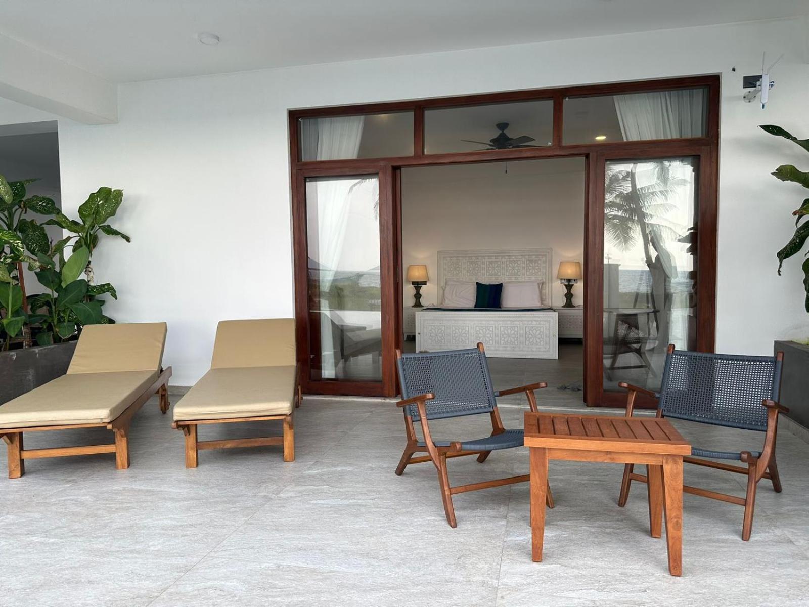 Sea Star Boutique Hotel Хиккадува Экстерьер фото