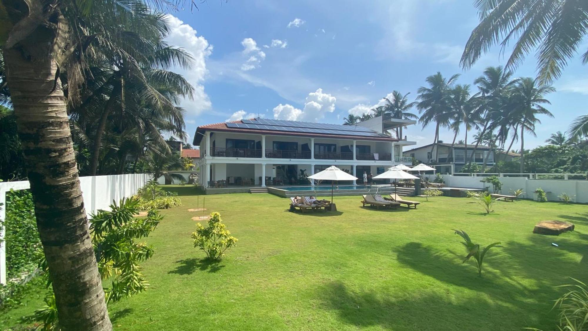 Sea Star Boutique Hotel Хиккадува Экстерьер фото