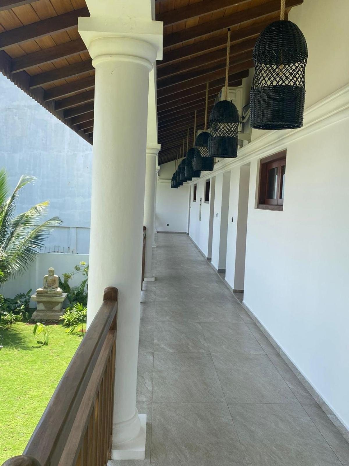 Sea Star Boutique Hotel Хиккадува Экстерьер фото