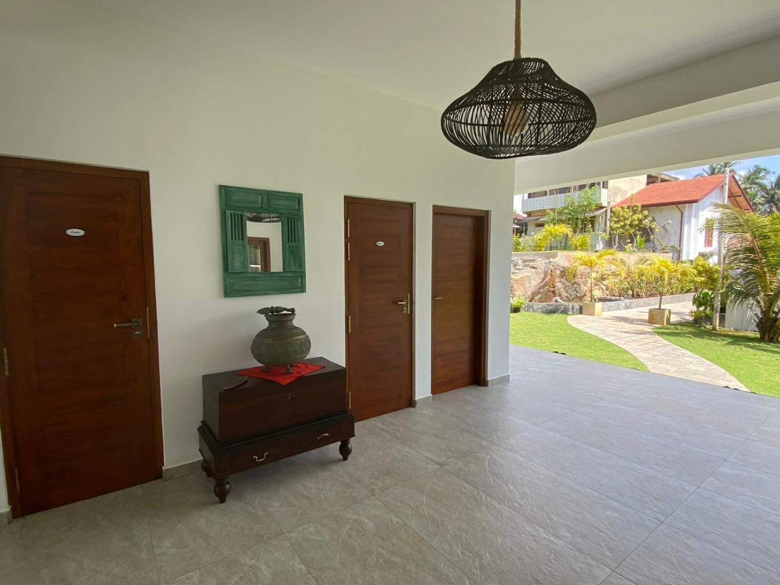 Sea Star Boutique Hotel Хиккадува Экстерьер фото